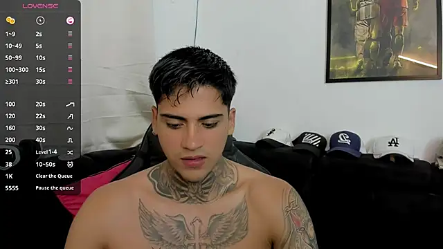sweetlatinoboy online show from March 2026 10:57:02 PM