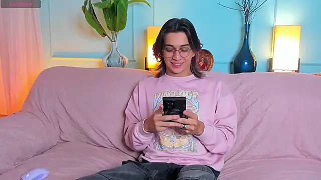 Keita Moon online show from April 2026 11:22:02 AM