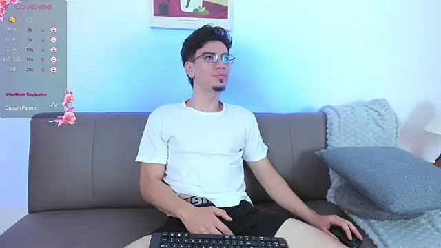 Snapshot of manu_ferx chatting on April 2026 12:46:01 PM manu ferx online show from April 2026 12:46:01 PM