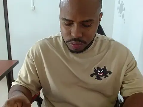 Alessandro Hamed online show from April 2026 01:52:02 PM