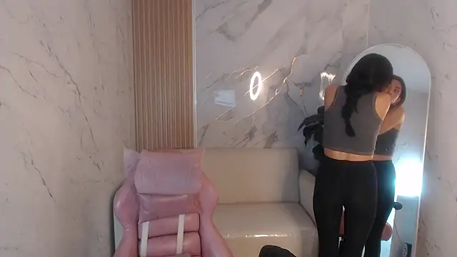 sweetcat666 tf online show from April 2026 01:44:01 PM