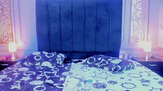 Snapshot of dulce_girls chatting on April 2026 12:21:01 PM dulce girls online show from April 2026 12:21:01 PM