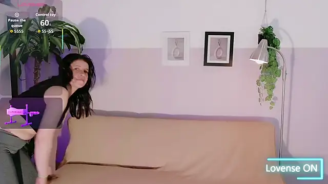 Zara Fire online show from March 2026 08:54:01 PM