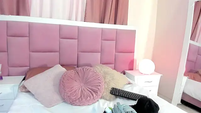 sweet aura31 online show from June 2026 08:21:02 PM