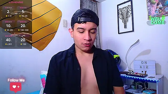 Max Parkerr online show from April 2026 03:53:01 PM