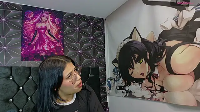 Snapshot of AryahMoonn chatting on March 2026 03:12:01 AM AryahMoonn online show from March 2026 03:12:01 AM