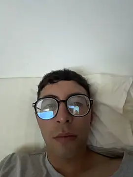 Snapshot of LeonBlazze chatting on March 2026 11:49:01 AM LeonBlazze online show from March 2026 11:49:01 AM