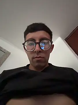 Snapshot of LeonBlazze chatting on March 2026 01:49:02 PM LeonBlazze online show from March 2026 01:49:02 PM