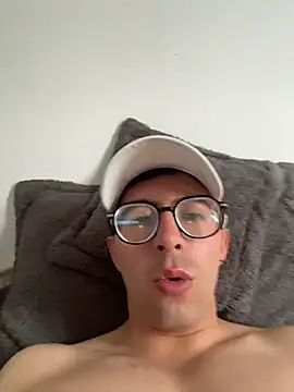 Snapshot of LeonBlazze chatting on July 2026 02:30:01 PM LeonBlazze online show from July 2026 02:30:01 PM