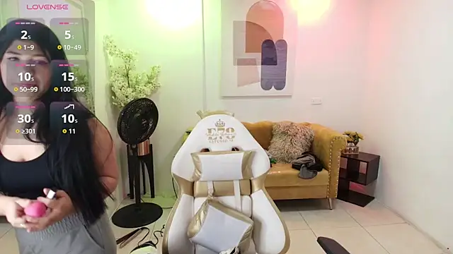 Kitty  meow online show from March 2026 12:32:01 PM