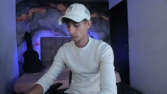 MaxiimoRomano  online show from April 2026 12:56:01 PM