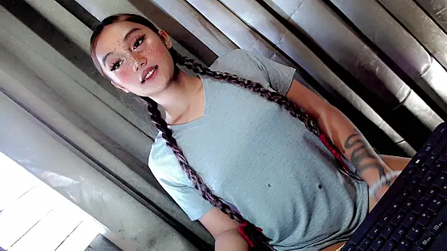 Snapshot of Jessicasfantasy chatting on March 2026 02:04:01 AM Jessicasfantasy online show from March 2026 02:04:01 AM