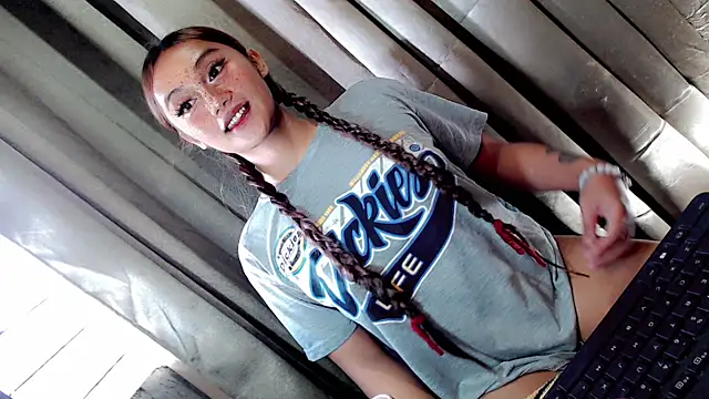 Snapshot of Jessicasfantasy chatting on March 2026 11:42:02 PM Jessicasfantasy online show from March 2026 11:42:02 PM