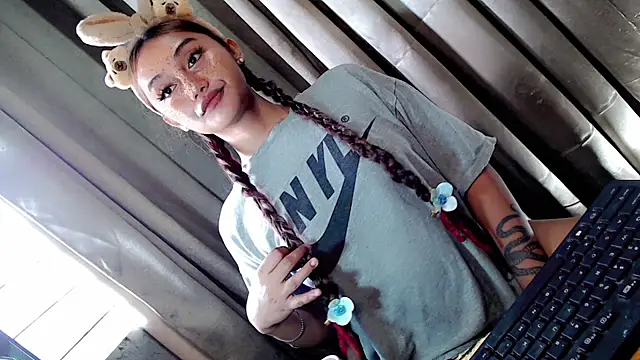 Snapshot of Jessicasfantasy chatting on April 2026 02:21:02 AM Jessicasfantasy online show from April 2026 02:21:02 AM