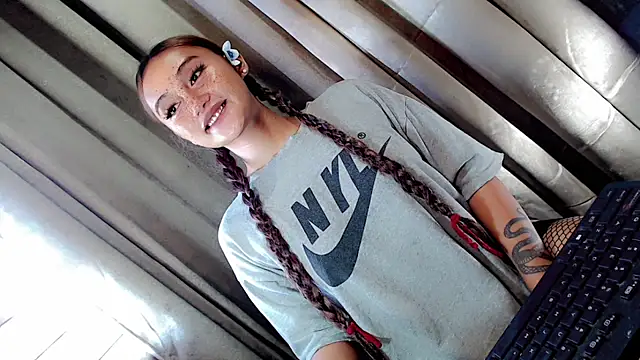 Snapshot of Jessicasfantasy chatting on April 2026 01:55:01 AM Jessicasfantasy online show from April 2026 01:55:01 AM