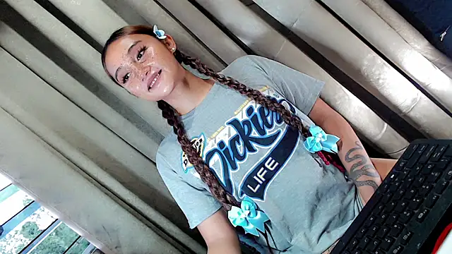 Snapshot of Jessicasfantasy chatting on April 2026 09:35:01 AM Jessicasfantasy online show from April 2026 09:35:01 AM