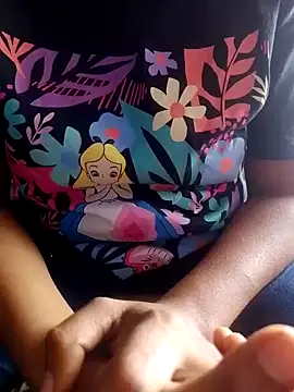 Snapshot of show8877 chatting on March 2026 03:33:01 AM show8877 online show from March 2026 03:33:01 AM