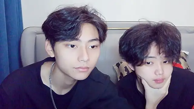 Snapshot of XX-XIUXIU chatting on March 2026 01:05:01 PM XX-XIUXIU online show from March 2026 01:05:01 PM