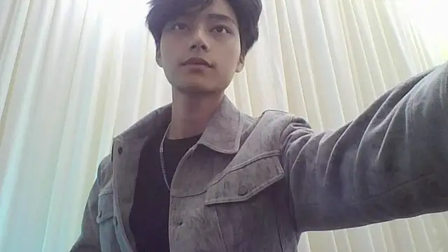 Snapshot of XX-XIUXIU chatting on April 2026 01:34:02 PM XX-XIUXIU online show from April 2026 01:34:02 PM