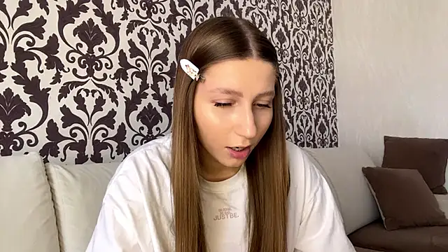 Snapshot of AdaGossett chatting on April 2026 02:07:02 PM AdaGossett online show from April 2026 02:07:02 PM