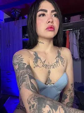 MiaHouston 23 online show from April 2026 06:03:01 AM