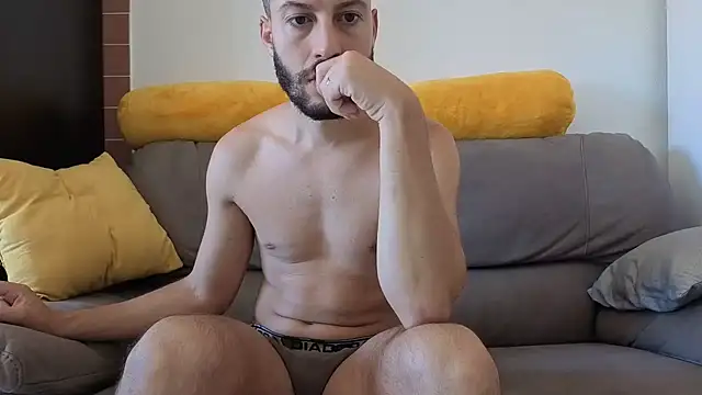 AmicisegretiITA online show from July 2026 07:35:01 AM