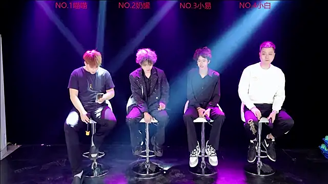 Snapshot of handsomeboy-002 chatting on March 2026 06:02:02 PM handsomeboy-002 online show from March 2026 06:02:02 PM