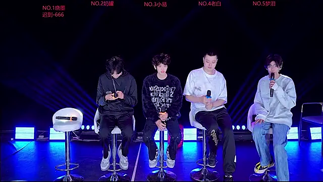 Snapshot of handsomeboy-002 chatting on April 2026 02:14:02 AM handsomeboy-002 online show from April 2026 02:14:02 AM