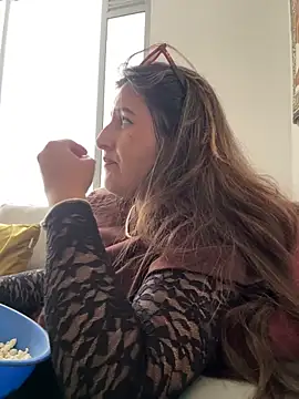 rafaella stefano online show from June 2026 10:23:02 PM