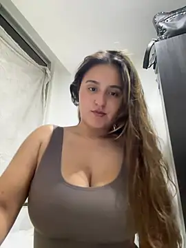 rafaella stefano online show from June 2026 03:24:02 AM