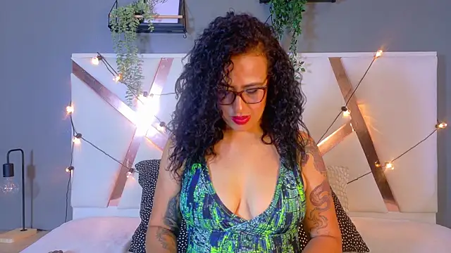 KatyraTaylor   online show from March 2026 07:29:01 PM