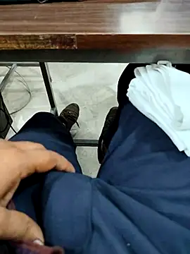 Snapshot of pinkbeauty1 chatting on April 2026 07:44:02 AM pinkbeauty1 online show from April 2026 07:44:02 AM