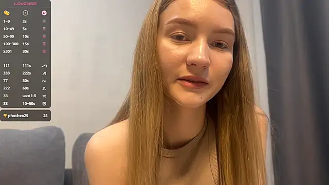 Snapshot of MelissaEvenns chatting on April 2026 01:49:01 PM MelissaEvenns online show from April 2026 01:49:01 PM