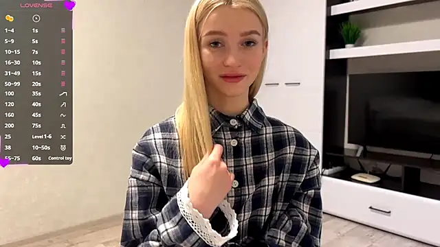 Snapshot of MelissaEvenns chatting on May 2026 02:02:02 PM MelissaEvenns online show from May 2026 02:02:02 PM