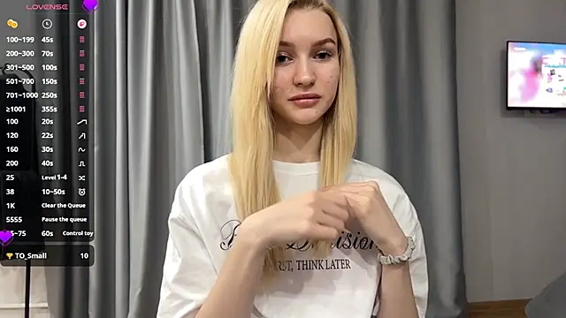Snapshot of MelissaEvenns chatting on May 2026 01:28:01 PM MelissaEvenns online show from May 2026 01:28:01 PM