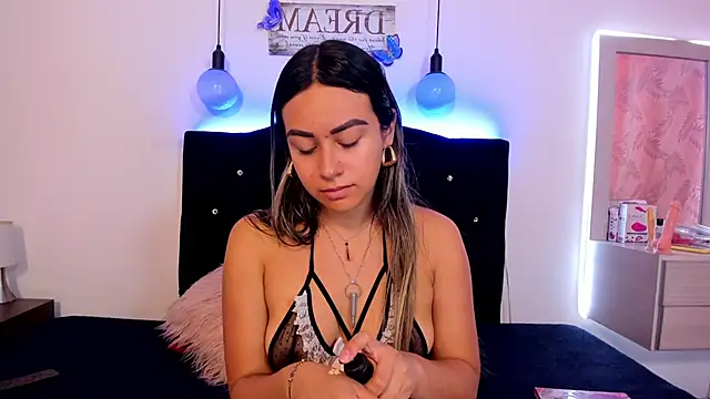 Sia messy online show from March 2026 01:37:02 PM