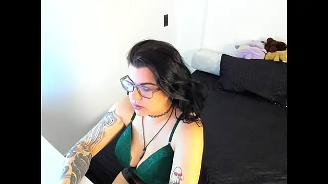 Snapshot of _Nova_Soft_ chatting on April 2026 03:39:01 PM Nova Soft online show from April 2026 03:39:01 PM