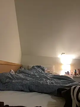 LeniMaria online show from March 2026 09:07:02 PM