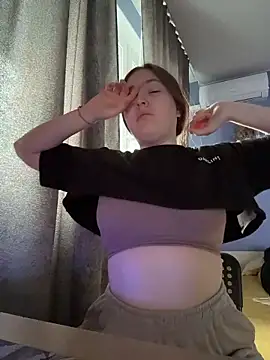 charmingggirl online show from April 2026 05:05:01 AM