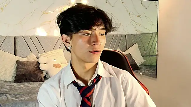 Snapshot of cococumps chatting on April 2026 11:16:01 AM cococumps online show from April 2026 11:16:01 AM