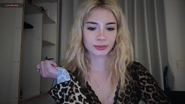 st uirt online show from April 2026 02:50:01 AM