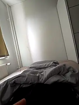 OssiBigCum online show from April 2026 10:13:01 AM