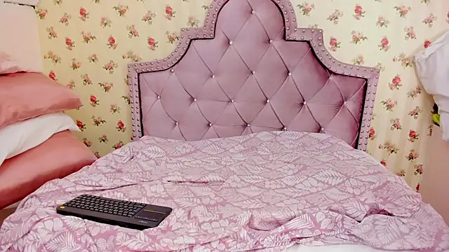 crystal watson0 online show from March 2026 01:33:01 PM