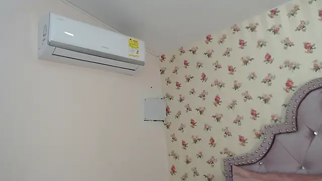 crystal watson0 online show from April 2026 01:34:01 PM