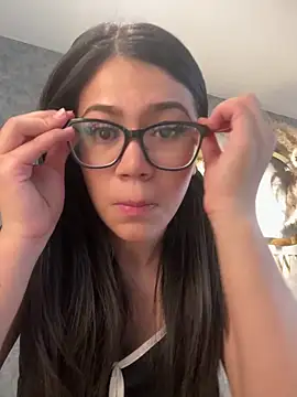 AMBERFONSECA online show from April 2026 07:08:02 PM