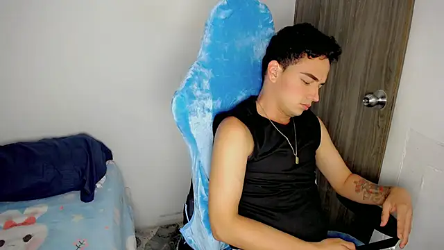 Mathias twinkk online show from March 2026 12:10:01 AM