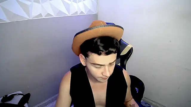 Mathias twinkk online show from April 2026 04:50:02 AM