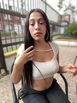 Ferrari Pink online show from March 2026 08:58:02 PM