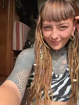 Snapshot of HornyHippy1 chatting on March 2026 11:02:01 AM HornyHippy1 online show from March 2026 11:02:01 AM