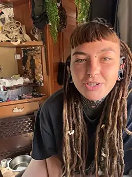 Snapshot of HornyHippy1 chatting on April 2026 10:09:01 AM HornyHippy1 online show from April 2026 10:09:01 AM